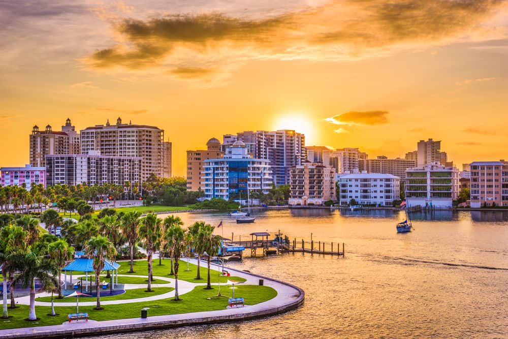 Best Cities To Retire To In 2023 - Sarasota